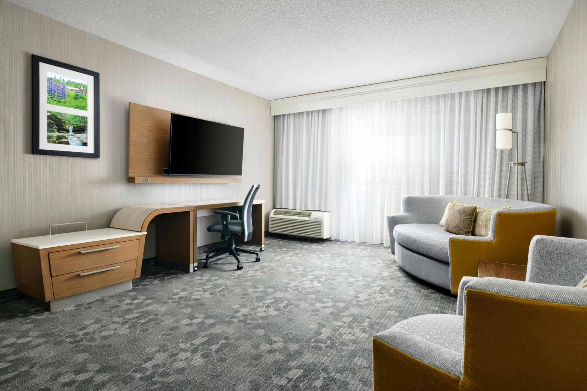 Hotel Courtyard By Marriott Concord Exteriér fotografie